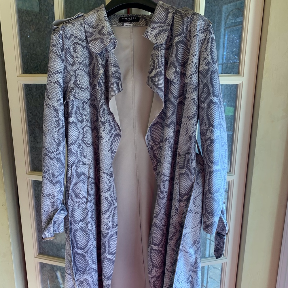 Snake print fabric lightweight trench coat